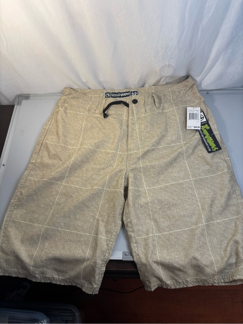 Ocean Current Men's Beige Windowpane Board Shorts size 32
